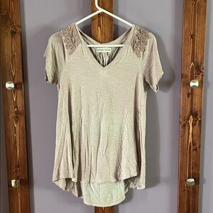 Knox Rose Women's Pale pink Lace Accent Top